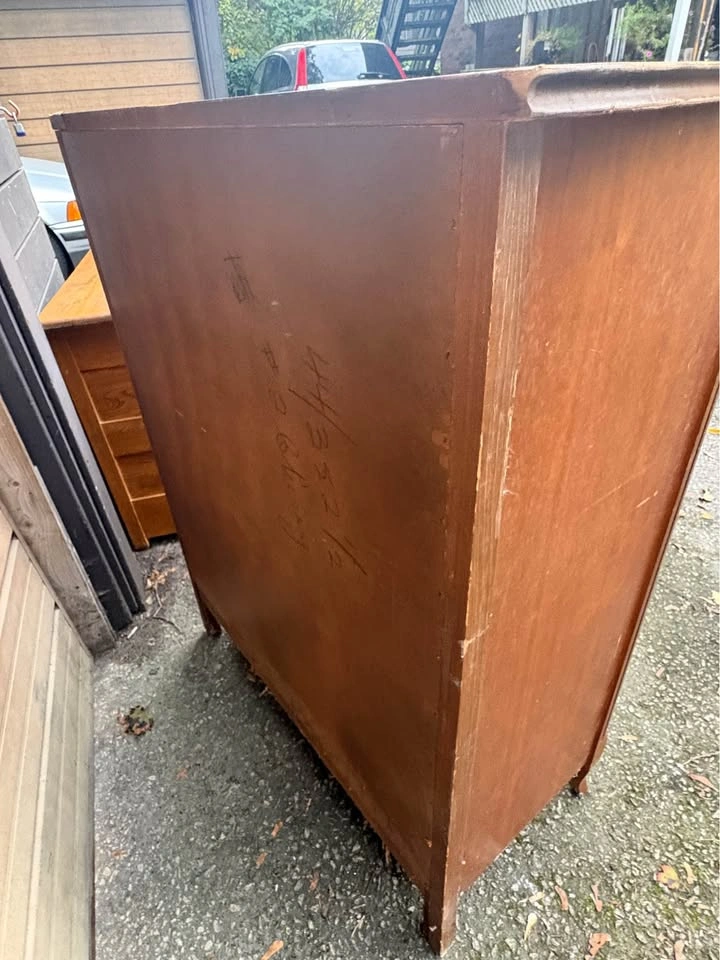 Vintage solid wood 5-drawer dresser - photo 5