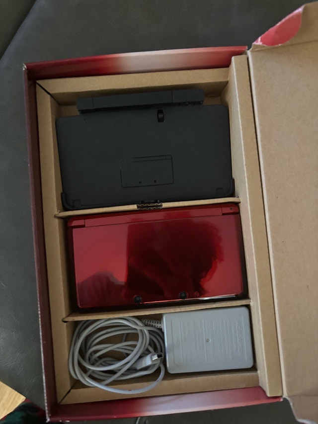 MINT IN BOX MODDED FLARE RED 3DS (NEGOTIABLE) - photo 5