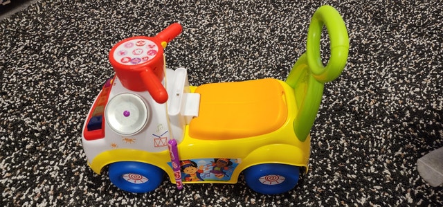 Fisher-Price Little People Music Parade Ride-On - photo 3