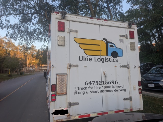 1998 Ford E-350 Cube Van - photo 2