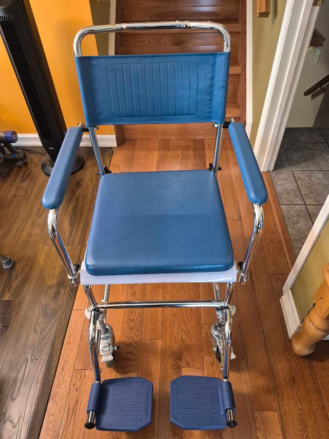 ATS 500A Drop Arm Commode