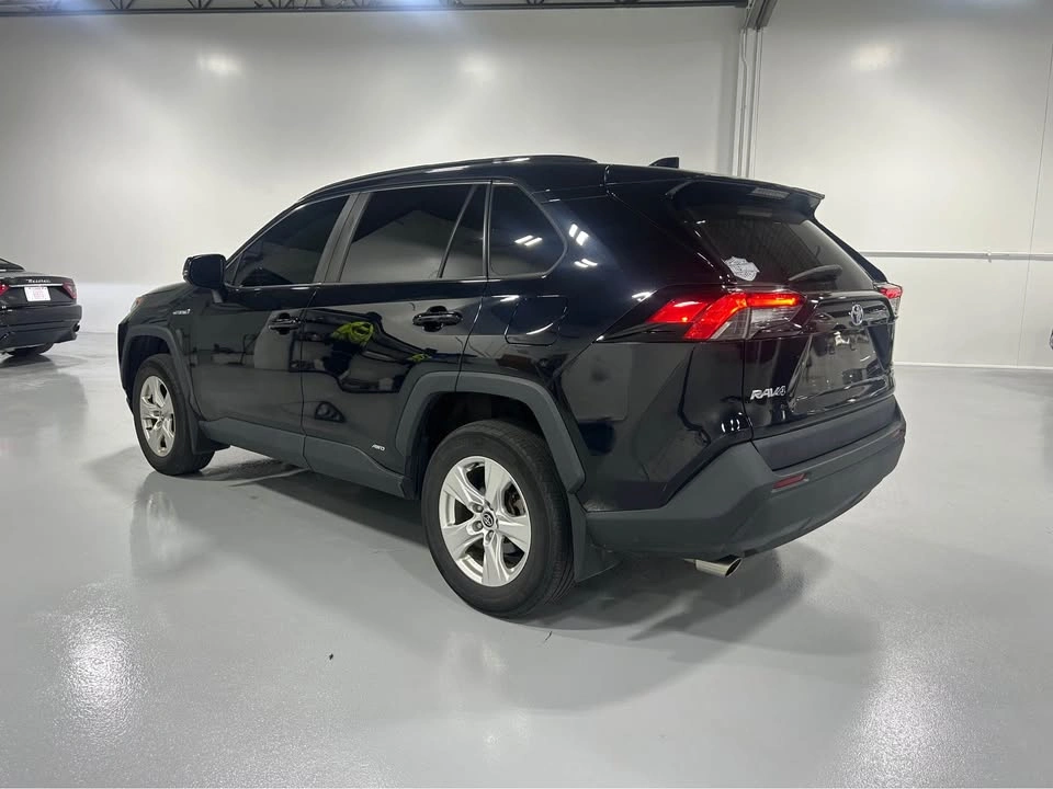 2020 Toyota RAV4 Hybrid · XLE Sport Utility 4D - photo 3