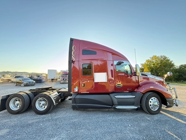 2016 Kenworth T680 - photo 3