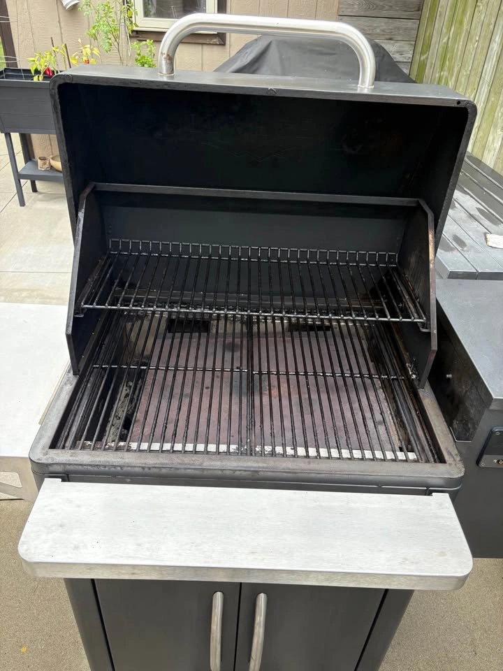 Traeger Silverton 620 pellet smoker - photo 5