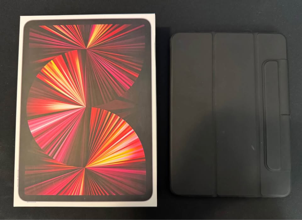 iPad Pro 11” (3rd Gen) + Protective case - Space Gray - photo 3