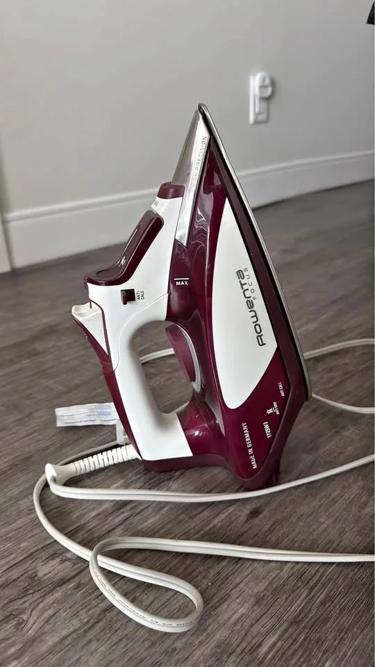 Rowenta Focus Steam Iron