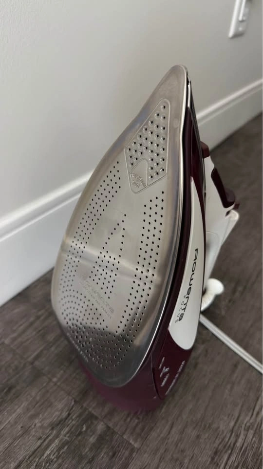 Rowenta Focus Steam Iron - photo 4