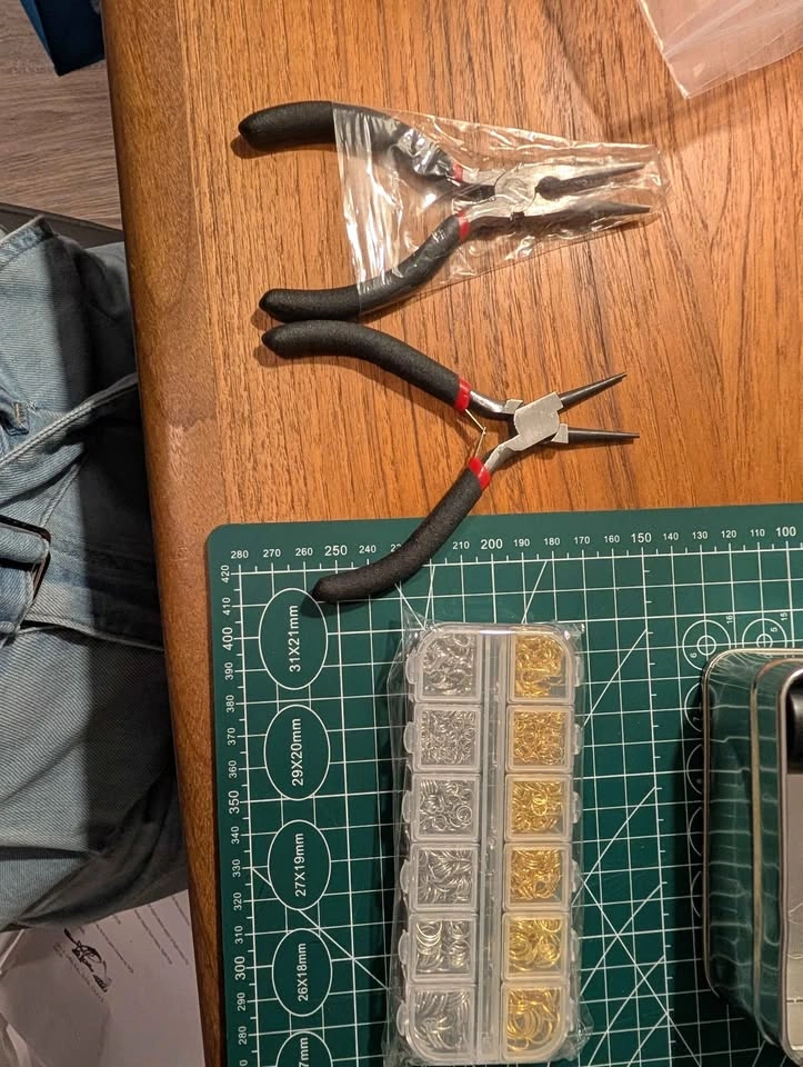 Jewelry Making Kit with Jump Rings, Lobster Clasps, Pliers, and - photo 2