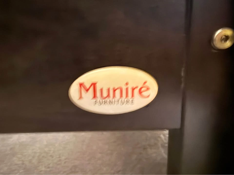 Muniré Furniture Crib and Mattress - photo 3
