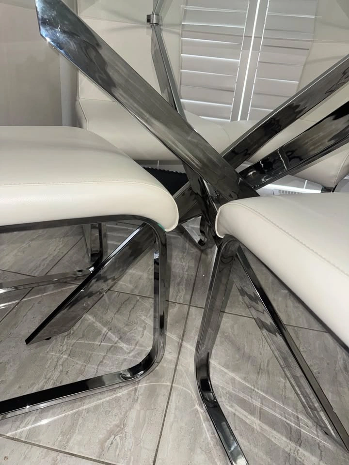 DINING TABLE + 4 CHAIRS - photo 2