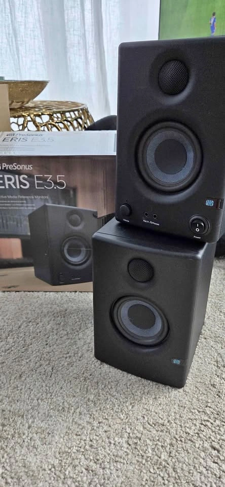 PreSonus Eris E3.5 Active Media Reference Monitors Brand New