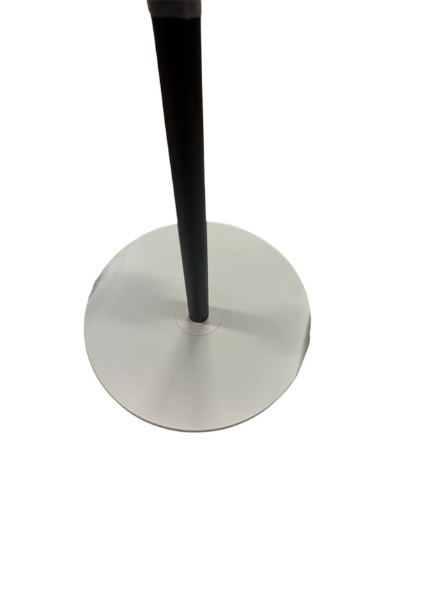 Good Condition - L2 Lighting Luca 3-Light Floor Lamp - photo 5