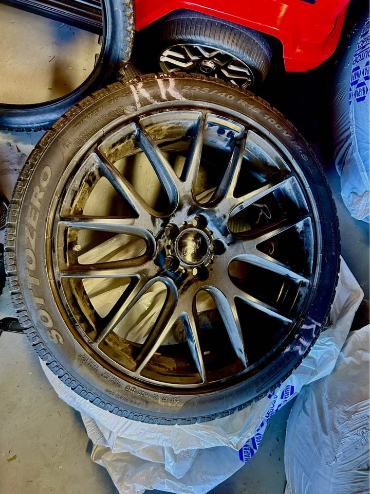 Pirelli Sottozero 255/40 R19 Winter Tires and Rims 5X108 - photo 3
