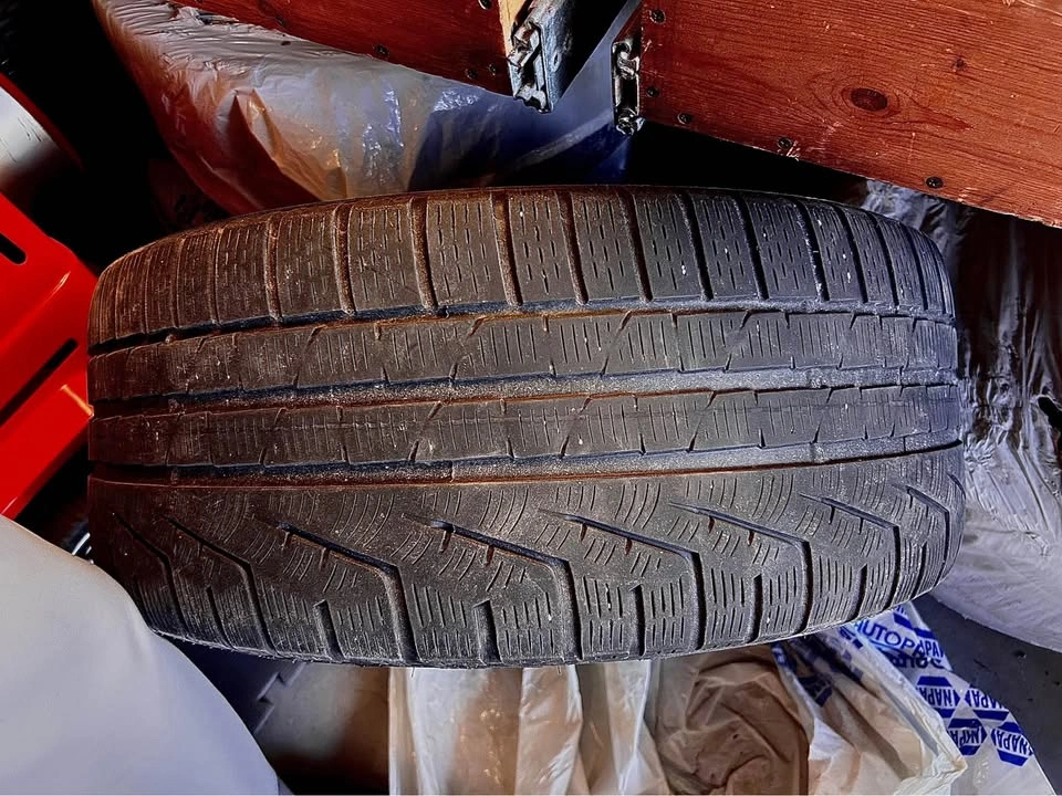 Pirelli Sottozero 255/40 R19 Winter Tires and Rims 5X108 - photo 4
