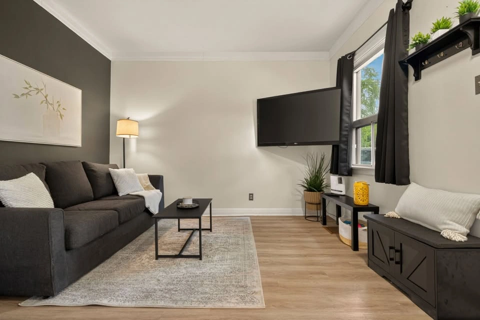 2 Beds 1 Bath - House - photo 4