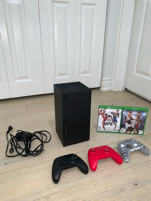 Xbox Series X 1TB Bundle
