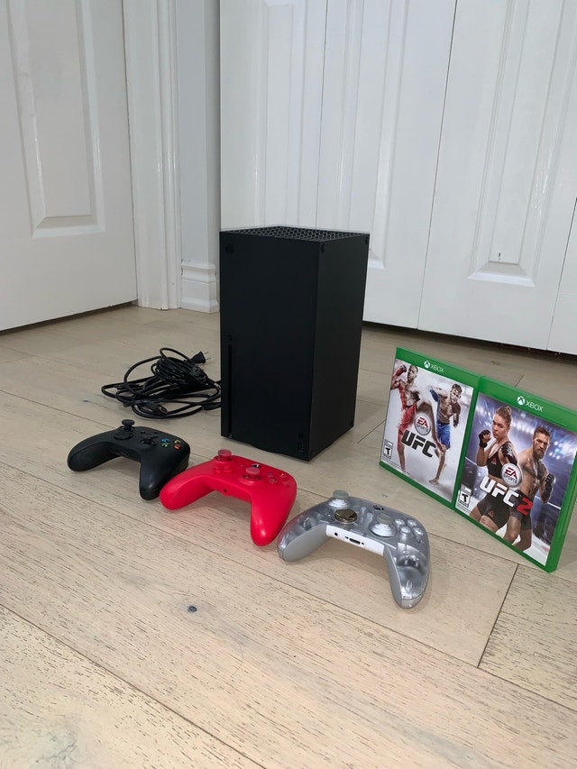 Xbox Series X 1TB Bundle - photo 3