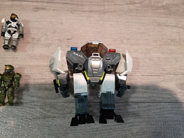 Mega Bloks Halo Sector 12 Police NMPD Cyclops & Figures - photo 4