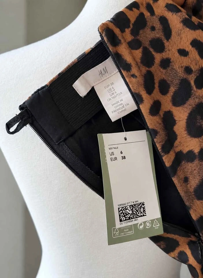 H&M Leopard Print 3-Piece Set: Blazer + Top + Skirt | Like New - photo 3