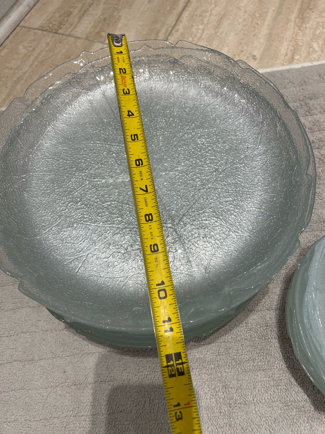 Glass Leaf Dinnerware Set - photo 2