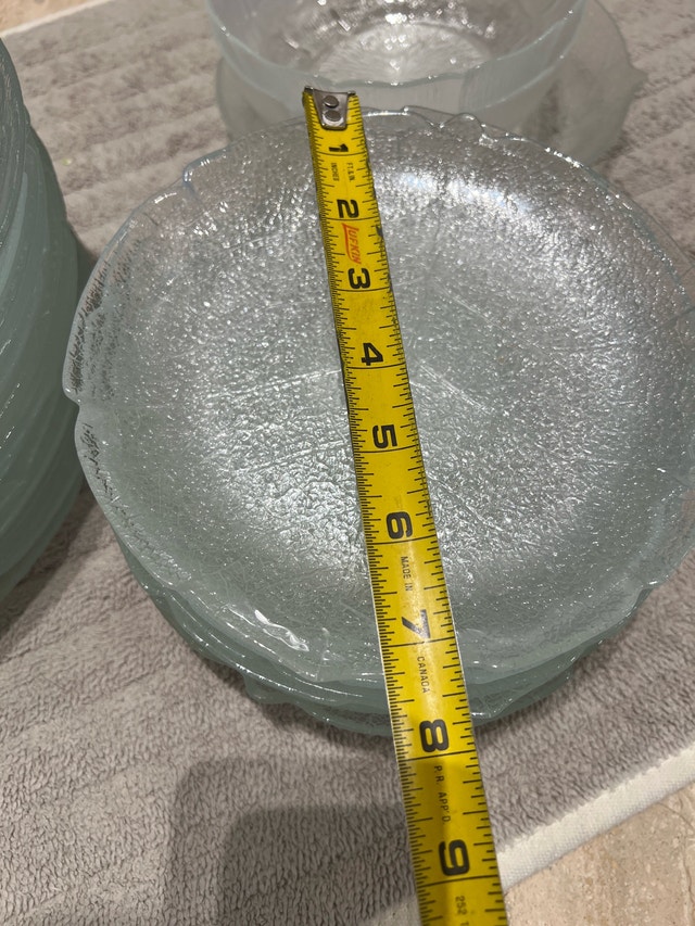 Glass Leaf Dinnerware Set - photo 3