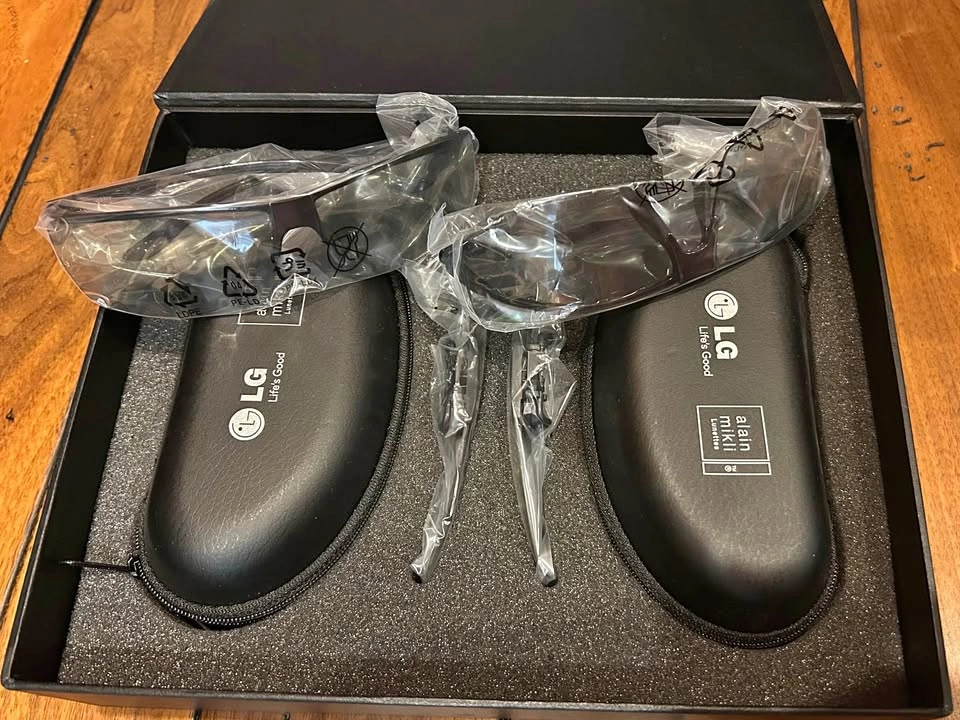 LG Alain Mikli 3D Glasses Set
