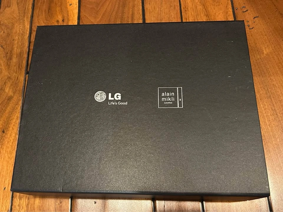 LG Alain Mikli 3D Glasses Set - photo 3