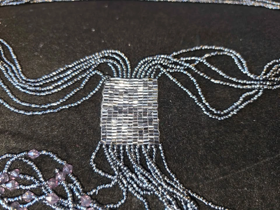 Indigenous beaded long necklace - photo 3