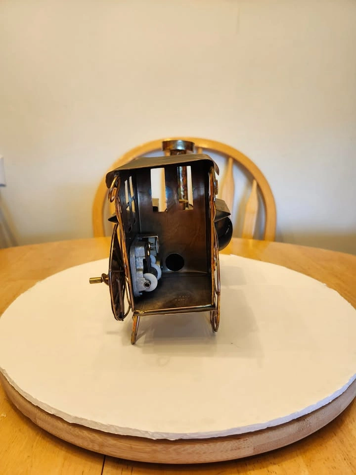 Brutalist Steampunk Style Metal Wind Up Train Plays Chattanooga - photo 4