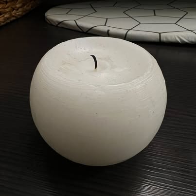 Decorative Candle – Like New