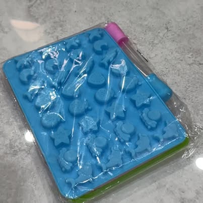 Blue Silicone Mold Candy Chocolate Shapes with Dropper