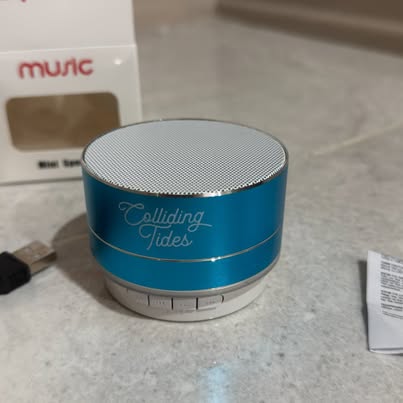 Mini Bluetooth Speaker Blue Metallic with Box and USB Cable