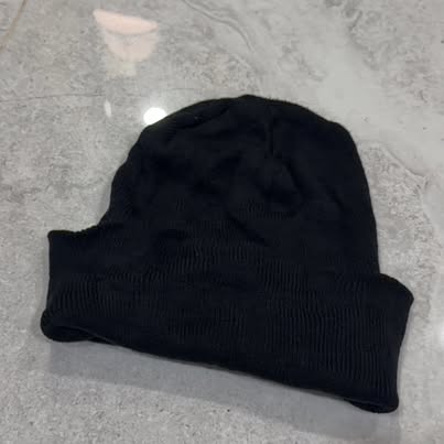 Black Ribbed Knit Beanie
