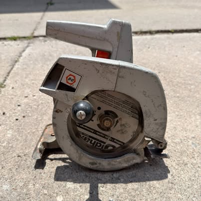 Vintage Black & Decker Corded Circular Saw As Is