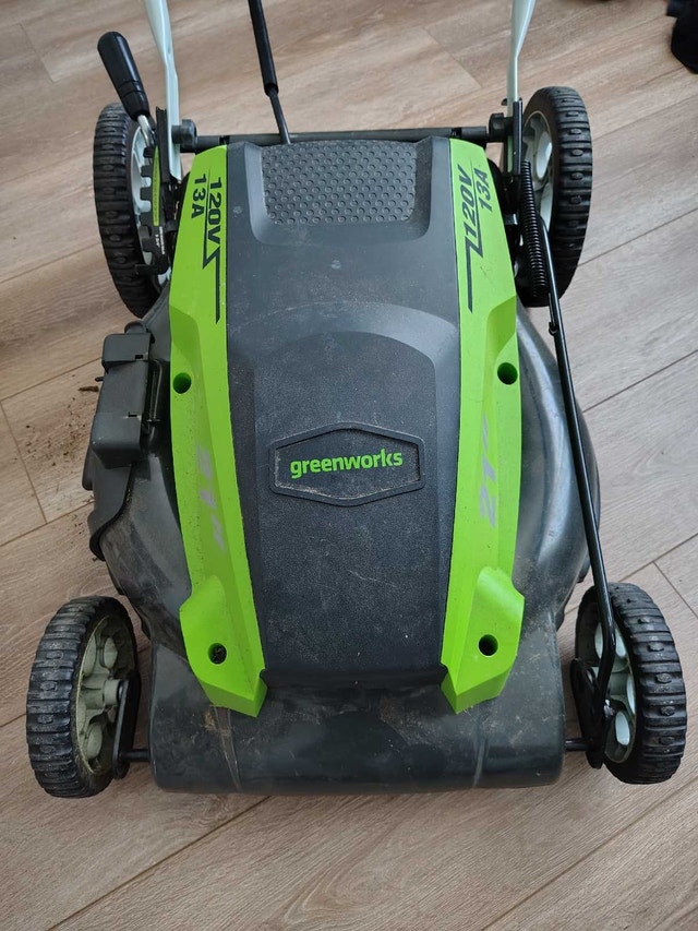 Greenworks 13A Corded Lawn Mower (21-inch blade)