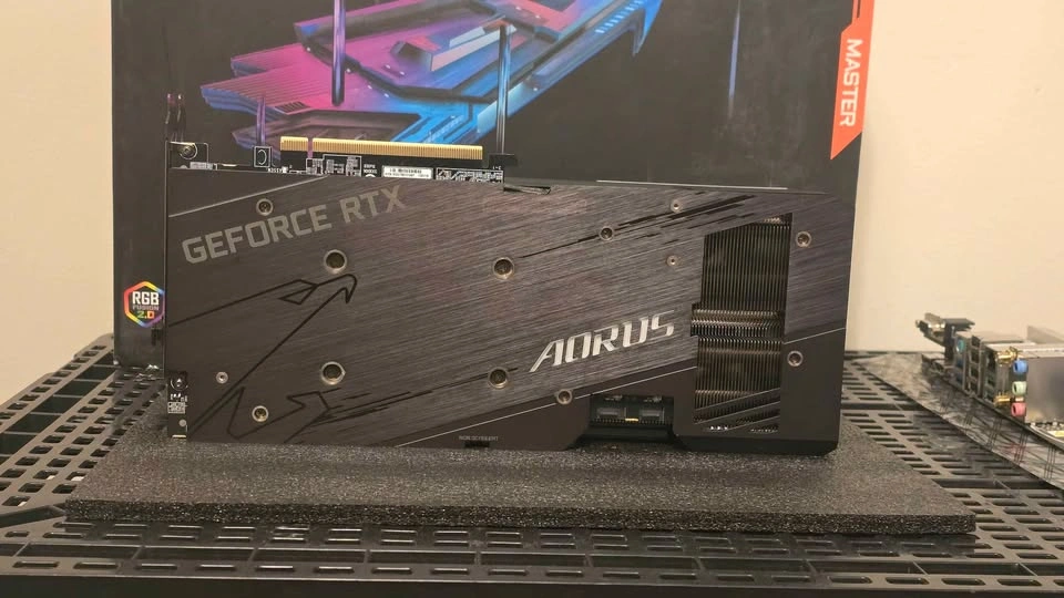 Gigabyte AORUS GeForce RTX 3070 Master Graphics Card - photo 3