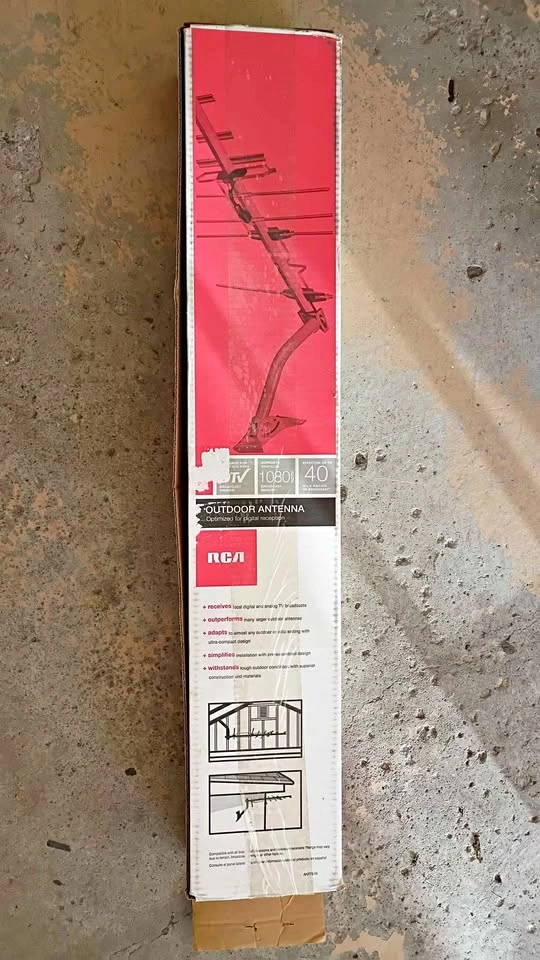 RCA Outdoor TV Antenna ANT751R