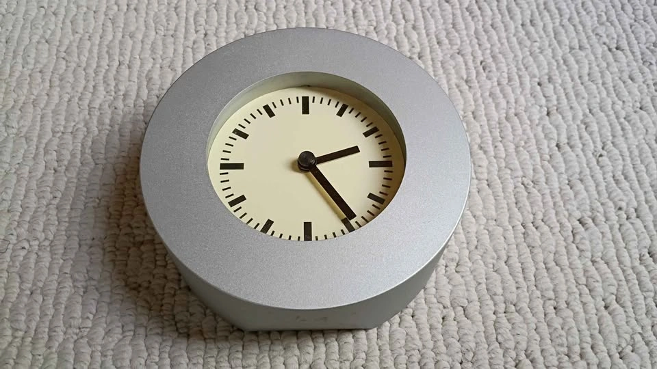 IKEA Clock - photo 2