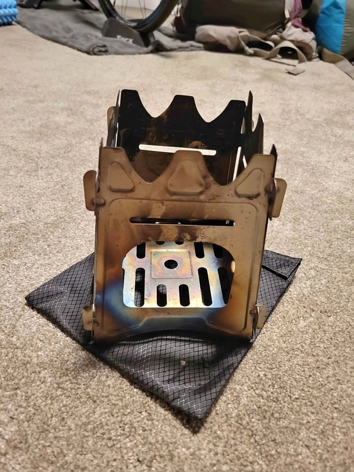 Titanium collapsable fire pit