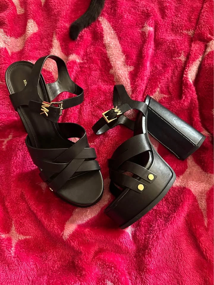 Michael Kors Nora Open Toe Platform Heels size 9 - photo 2