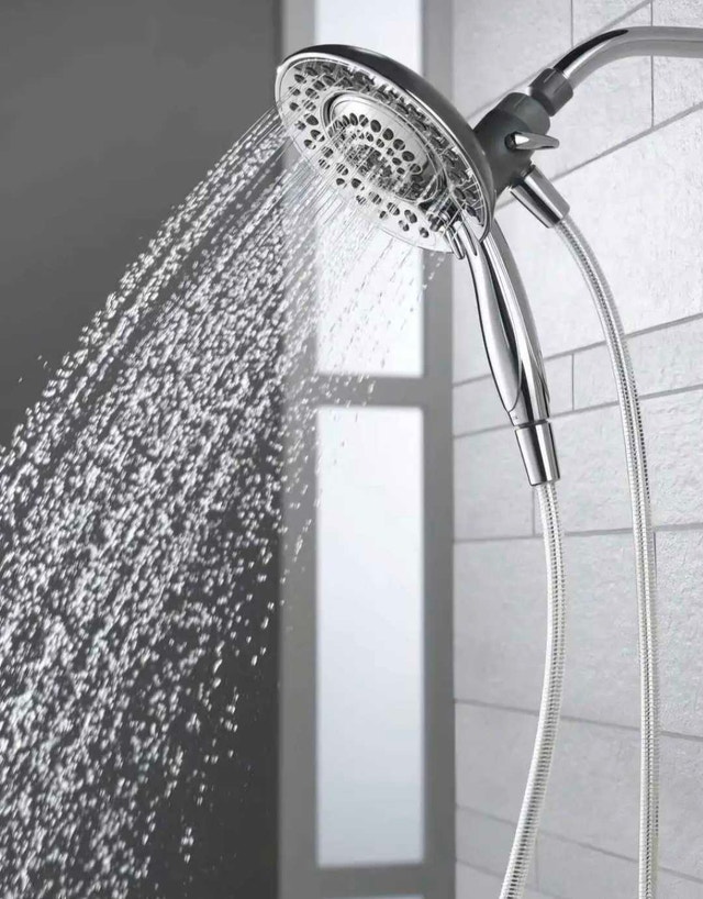 Delta In2ition Chrome 2-in-1 4 Spray Settings Shower Head