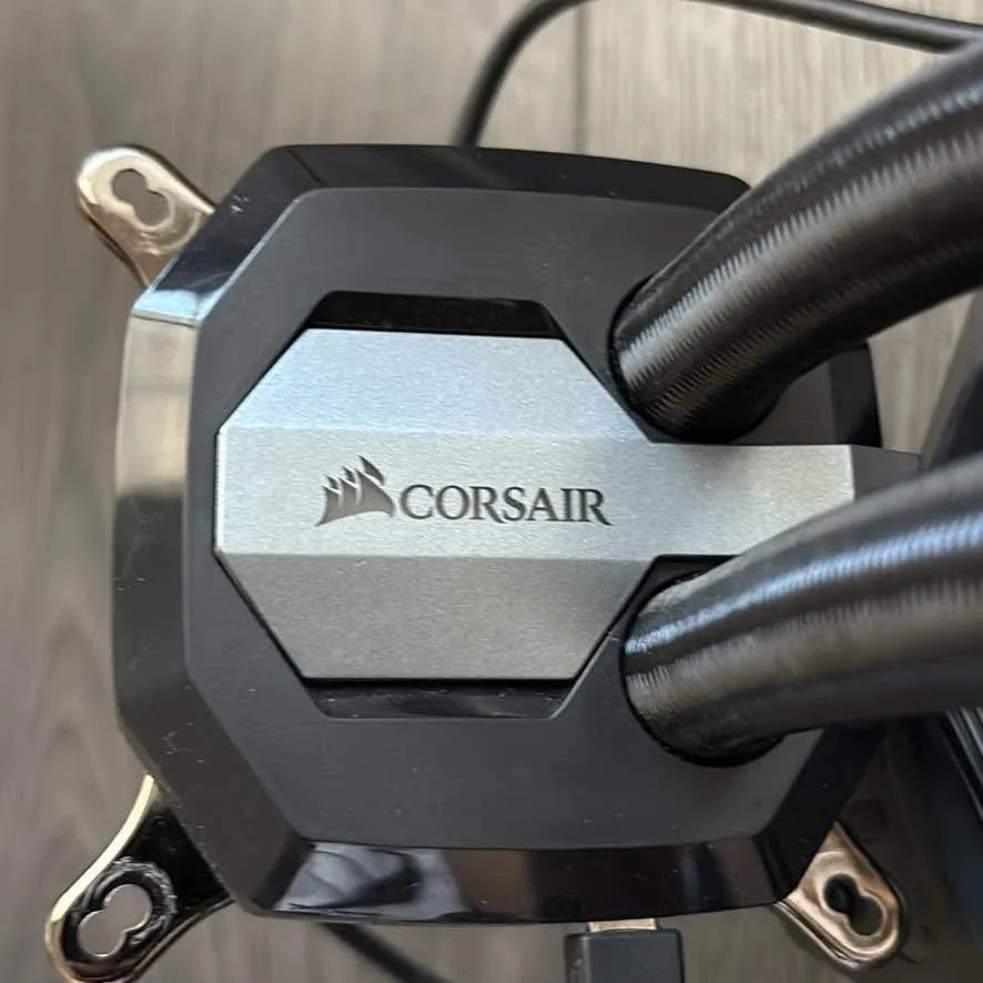 Corsair Hydro Series H100i V2 Extreme AIO cooler image indicator(5)