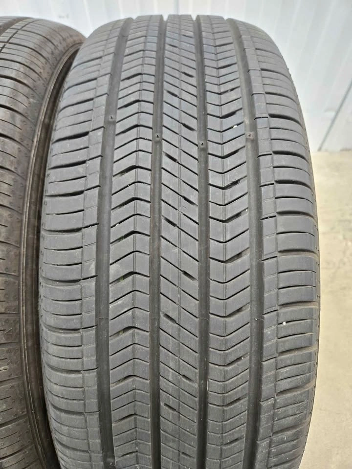 Kumho Solus All Season Tires 215/60R17 - photo 3