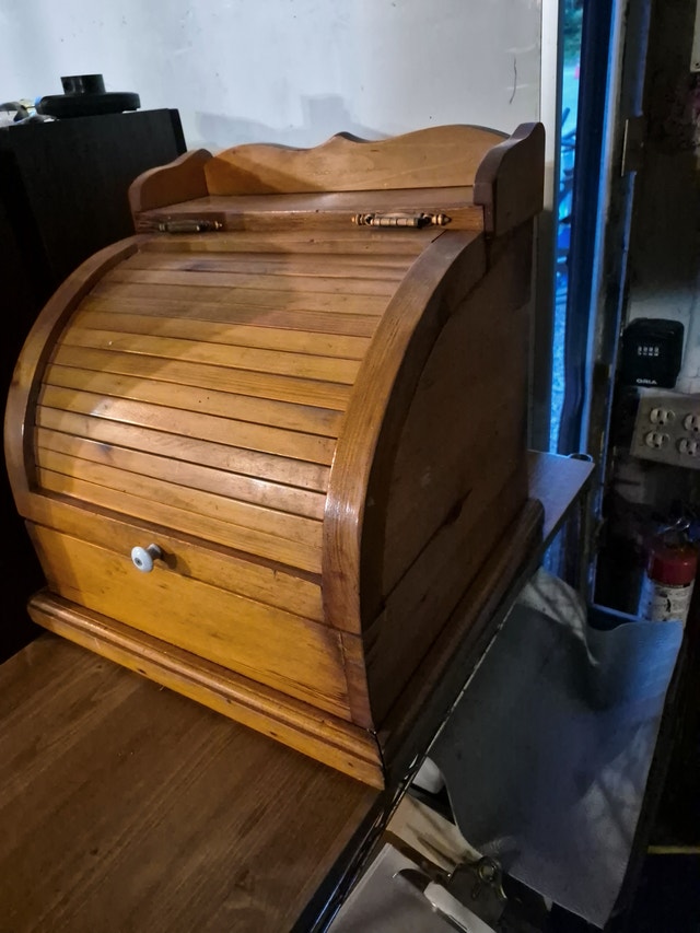 storage cabinet wood 17'' x 17'' x 15'' depth - photo 2
