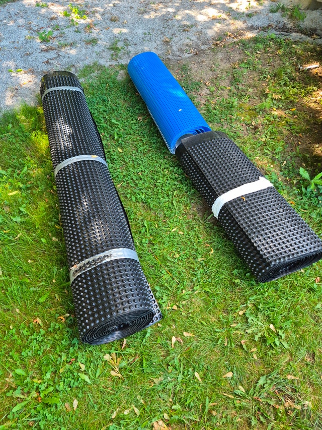 Drainage Membranes black and blue rolls foundation wrap