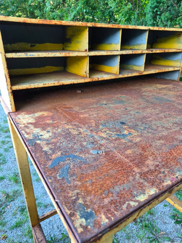 Work table tall with storage compartments solid metal yellow - photo 3