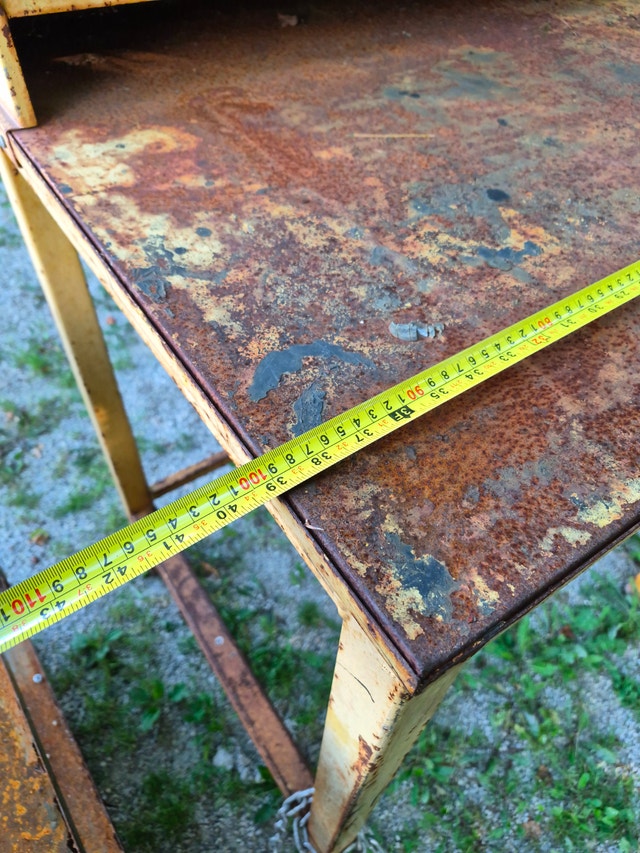 Work table tall with storage compartments solid metal yellow - photo 4