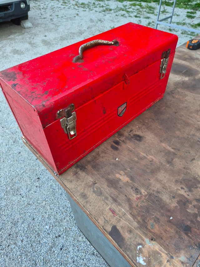Red Metal Tool Chest with Drawers - photo 3