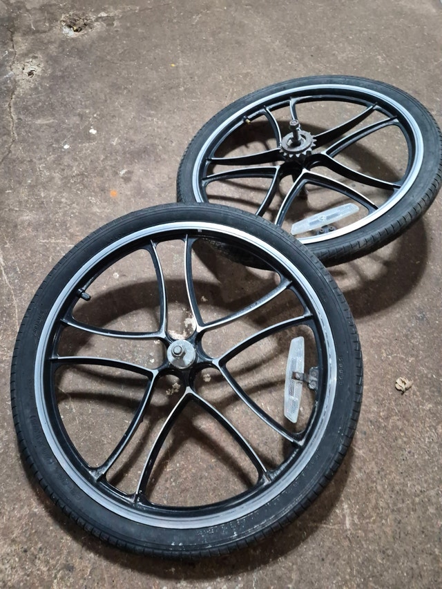 old classic aluminum 3 spoke BMX wheels - photo 2