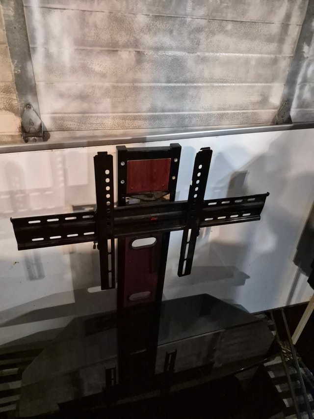 TV stand glass entertainment unit wood 42'' wide - photo 3
